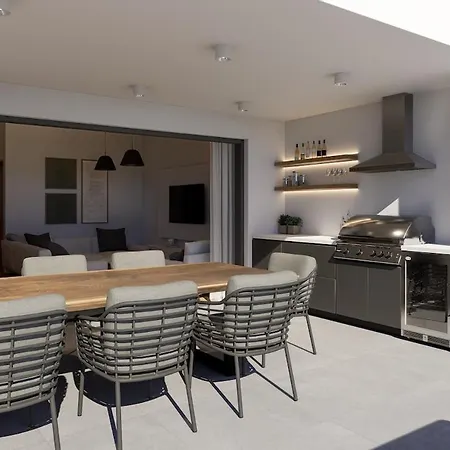 Morena Villa